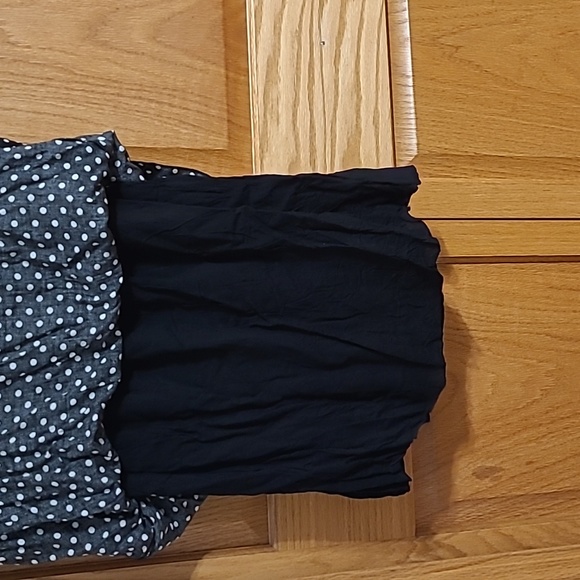 NWOT ✨️ Polkadot off the shoulder, long maxi dress 🤍🖤 - Picture 6 of 6